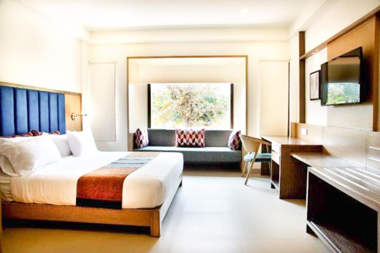 Purple Cloud Hotel Devanahalli Exterior foto